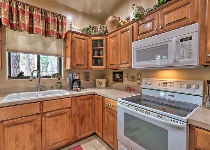 Arizona W/ Patio, Fire Pit & Gas Grill Holiday home Williams
